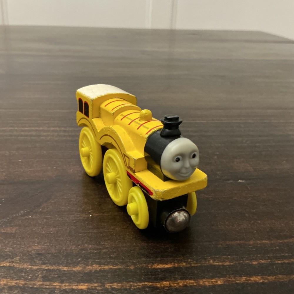 Thomas & Friends Wooden Railway Molly Yellow Engine Learning Curve 2005 Train